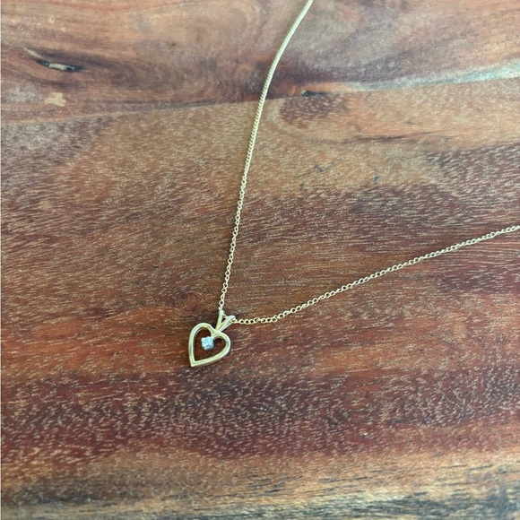 Gold 14kt Dainty Diamond Heart Necklace 16 Inches - Picture 5 of 7
